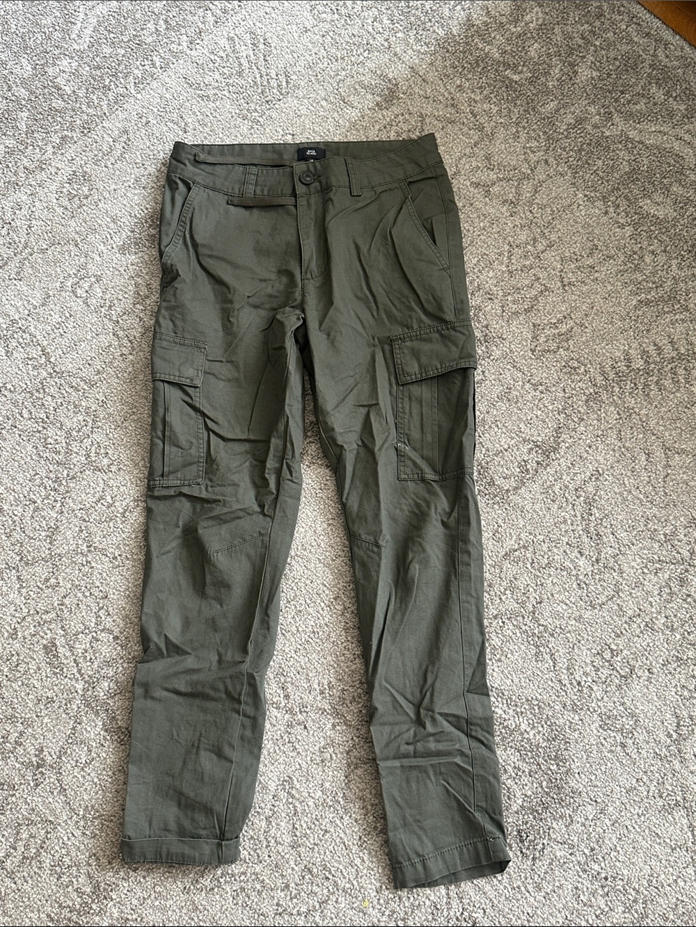 River Island Men's Cargo Trousers in Olive